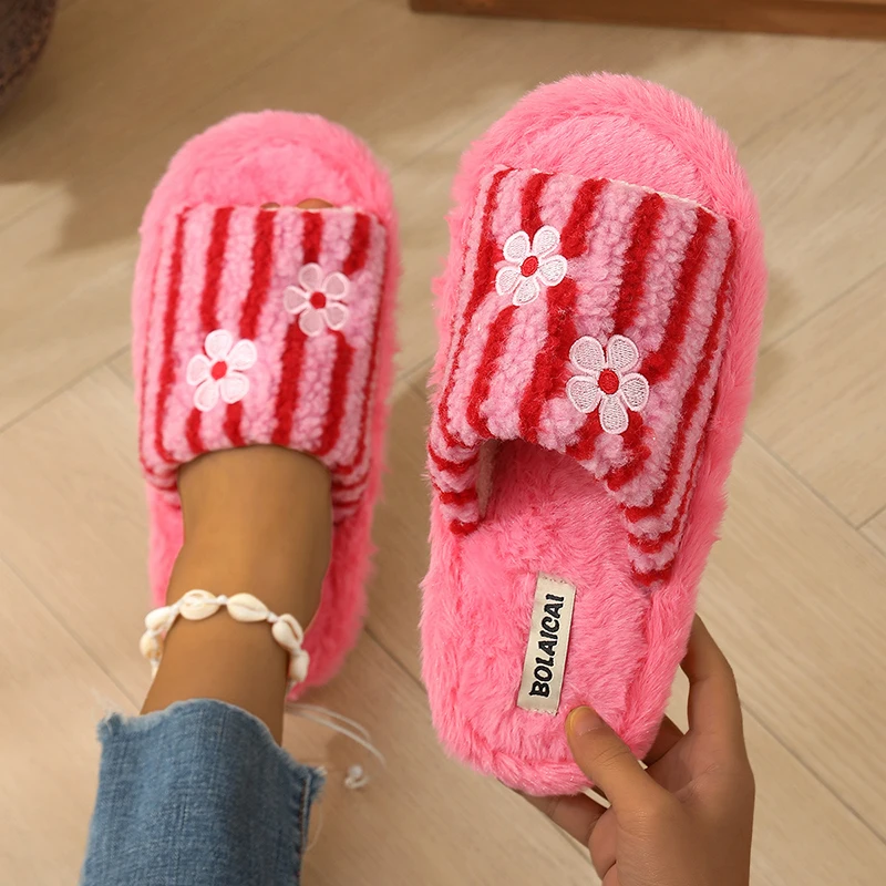 Pantofole in peluche a righe c - Indoor Plants recensione e prezzo