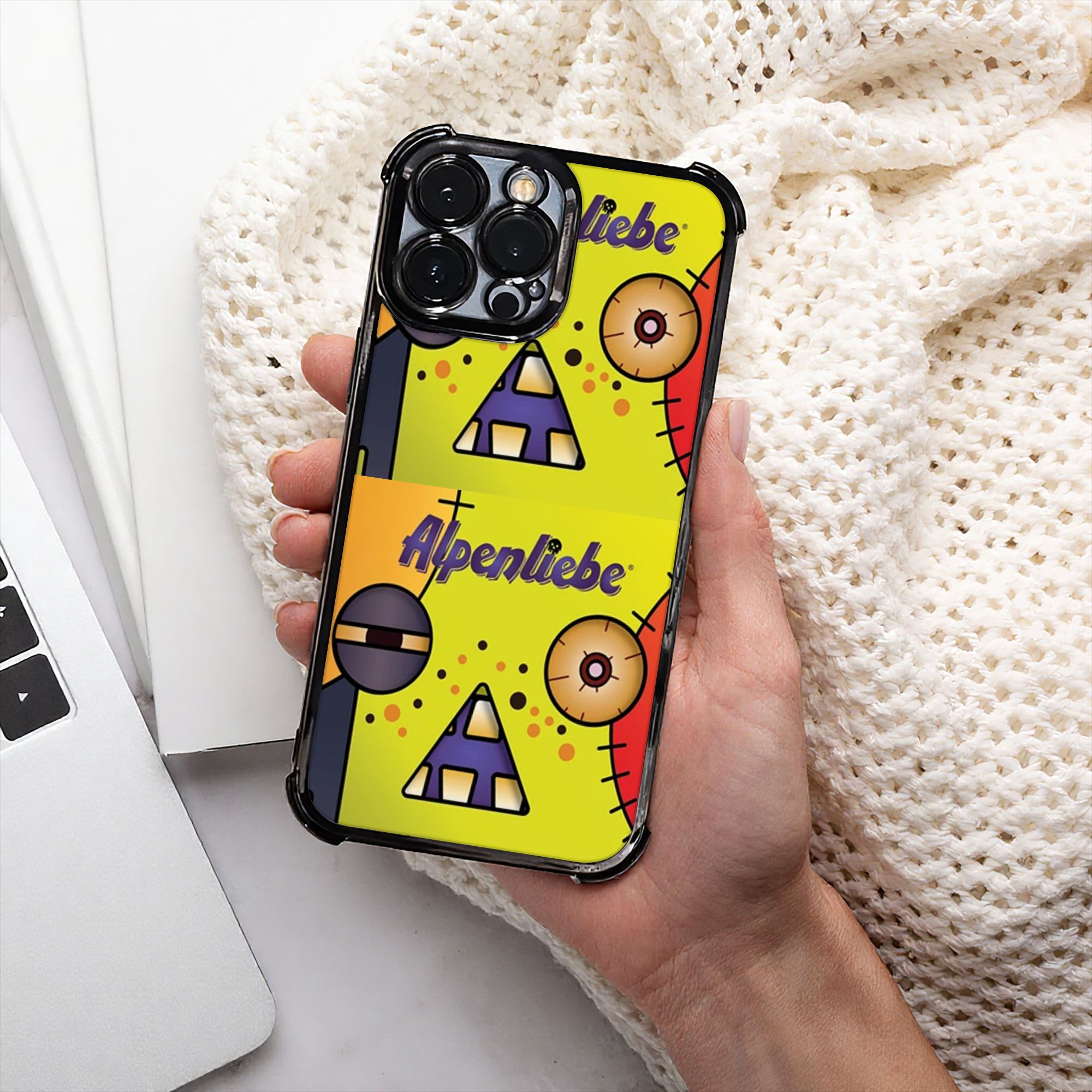 Cover per iPhone con design a  - Monstera recensione e prezzo